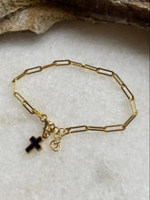 Open link bracelet (detachable charms)