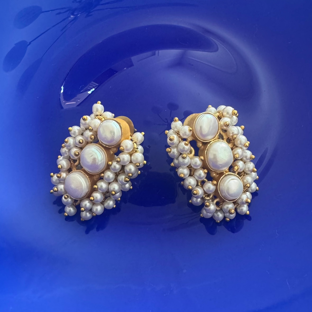 Cluster pearl earrings