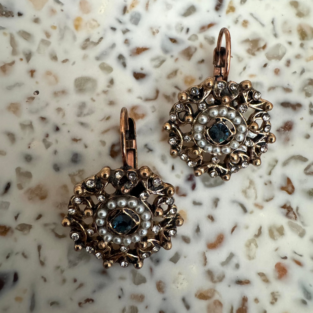 Vintage rose pearl and blue drops