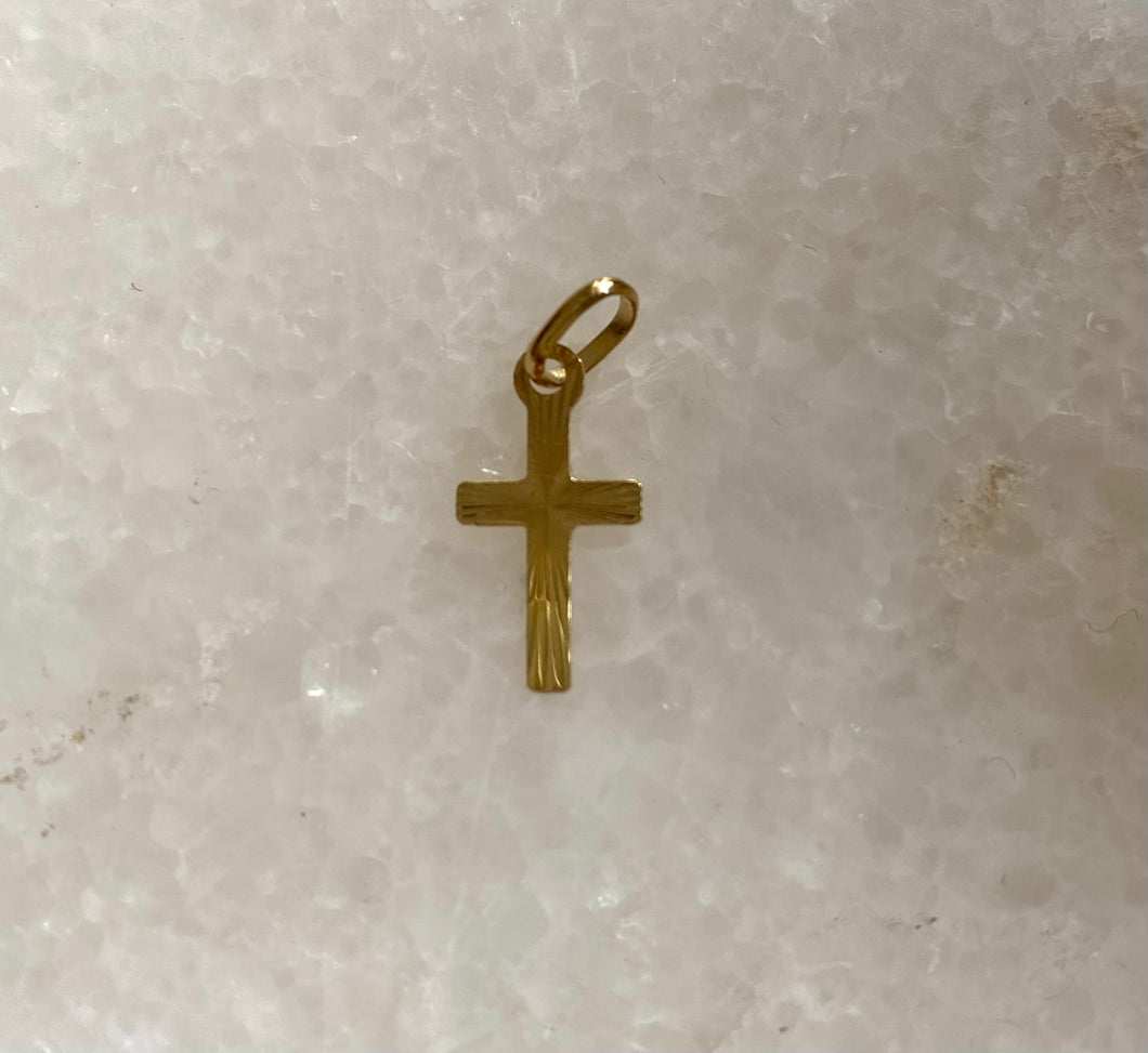 14k Diamond cut cross pendant