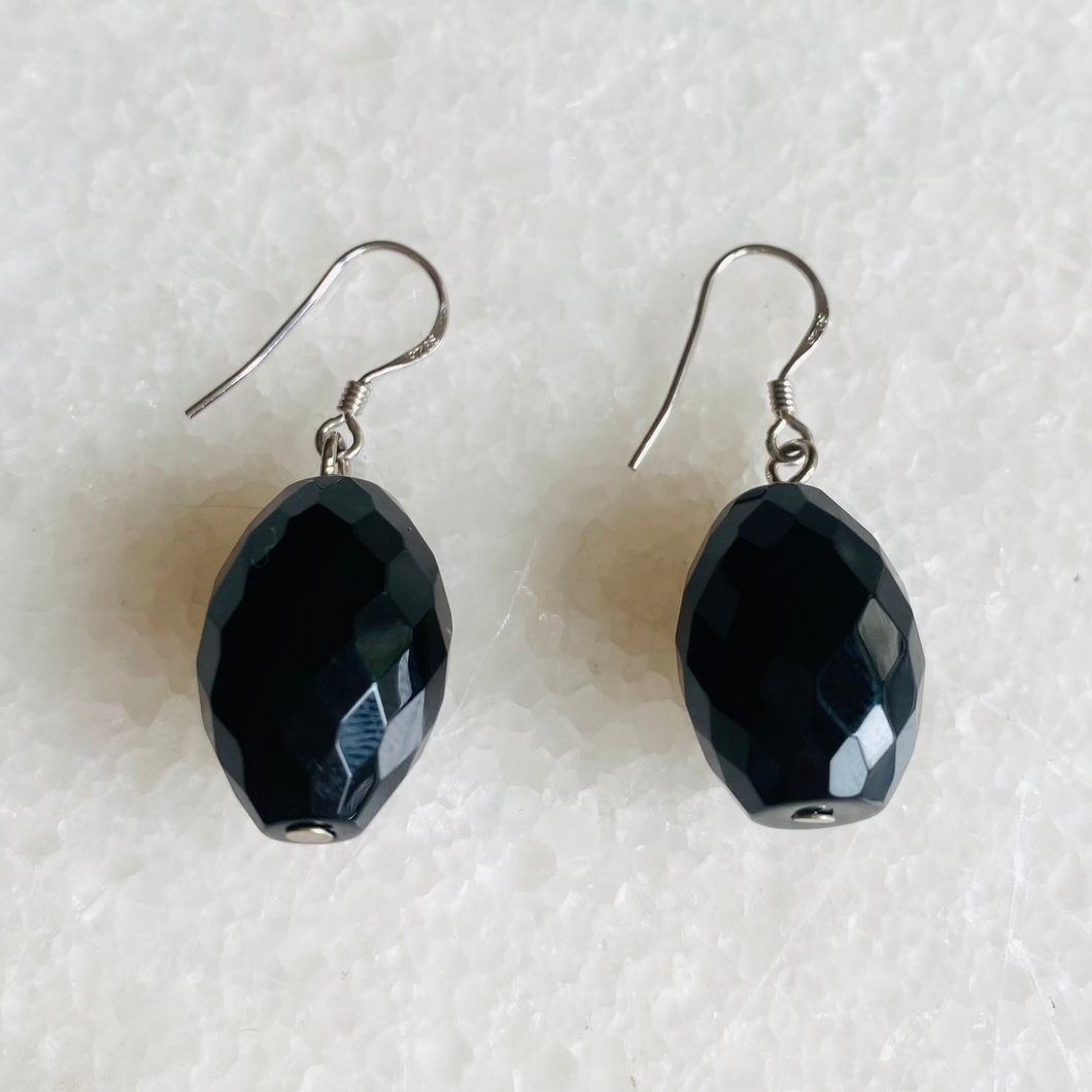 Faceted onyx oval earrings