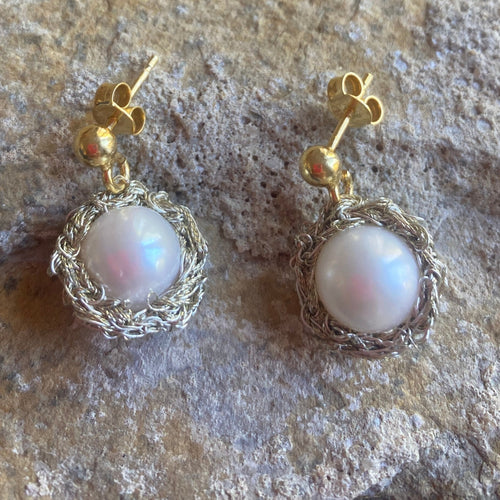 Halo Pearl drop studs