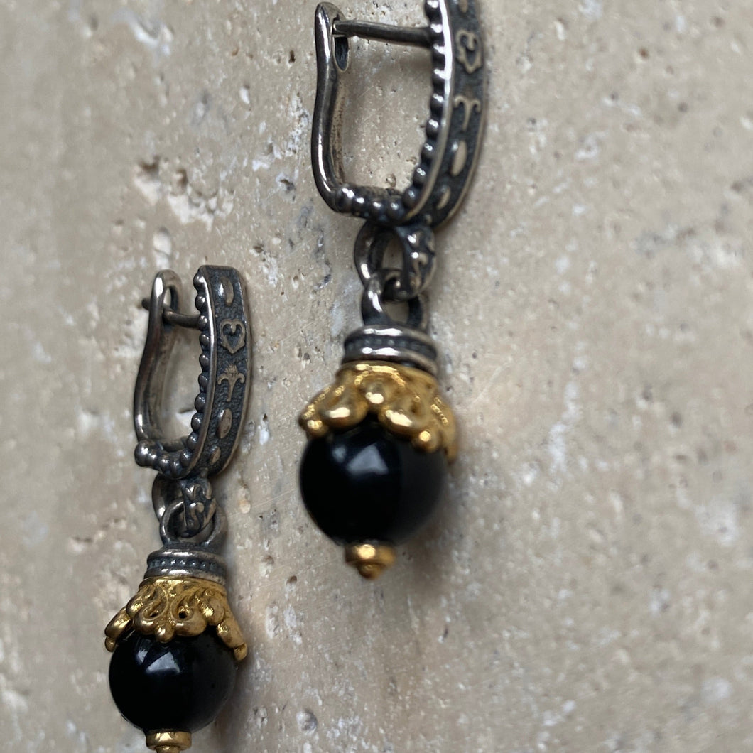 Onyx & gold Byzantine earrings