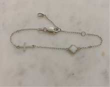 Cleopatra White agate Bracelet