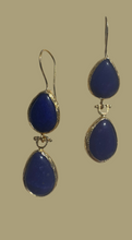 The diplá teardrops