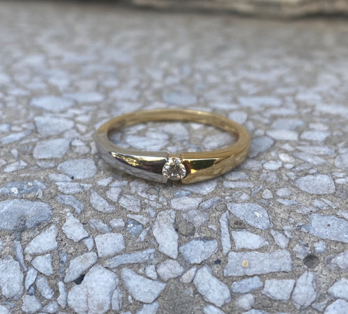 The Vera 9k yellow & white gold ring