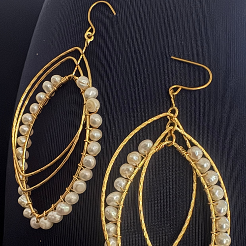 Stella bella pearl earrings