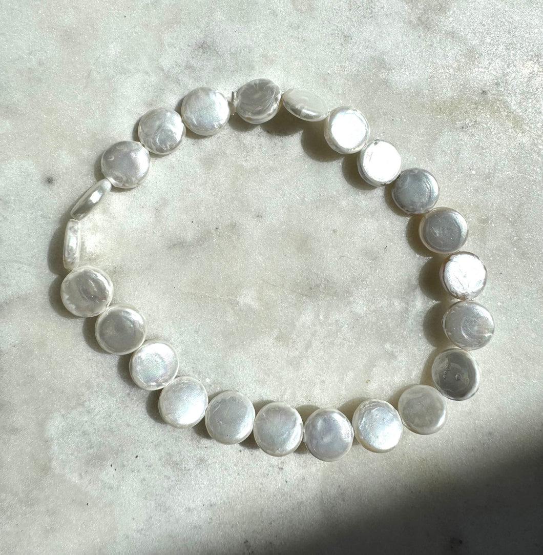 Coin pearl bracelet