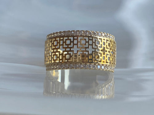 The ‘Stavrina’ 9k gold ring