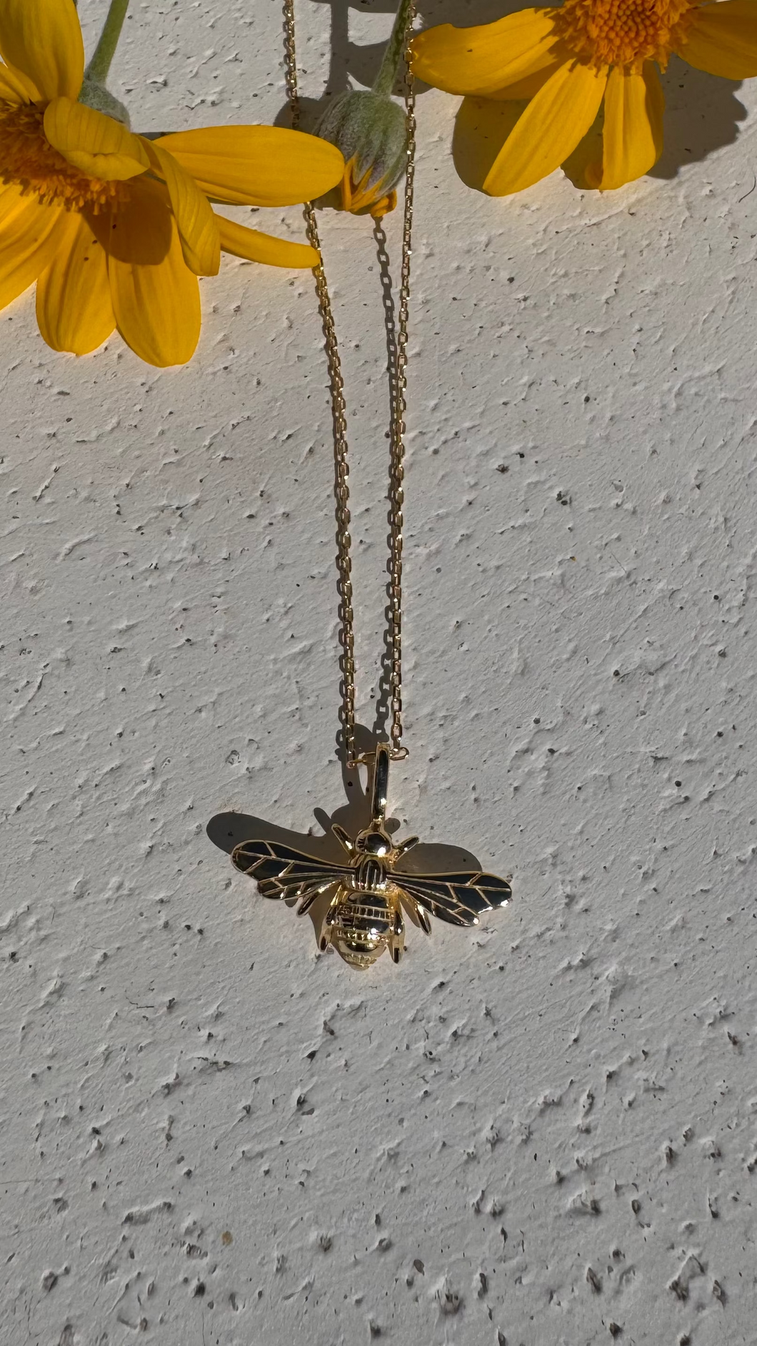 Queen bee necklace
