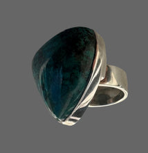 Trigono Triangolo turquoise ring