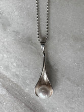 Tulip fresh water pearl necklace