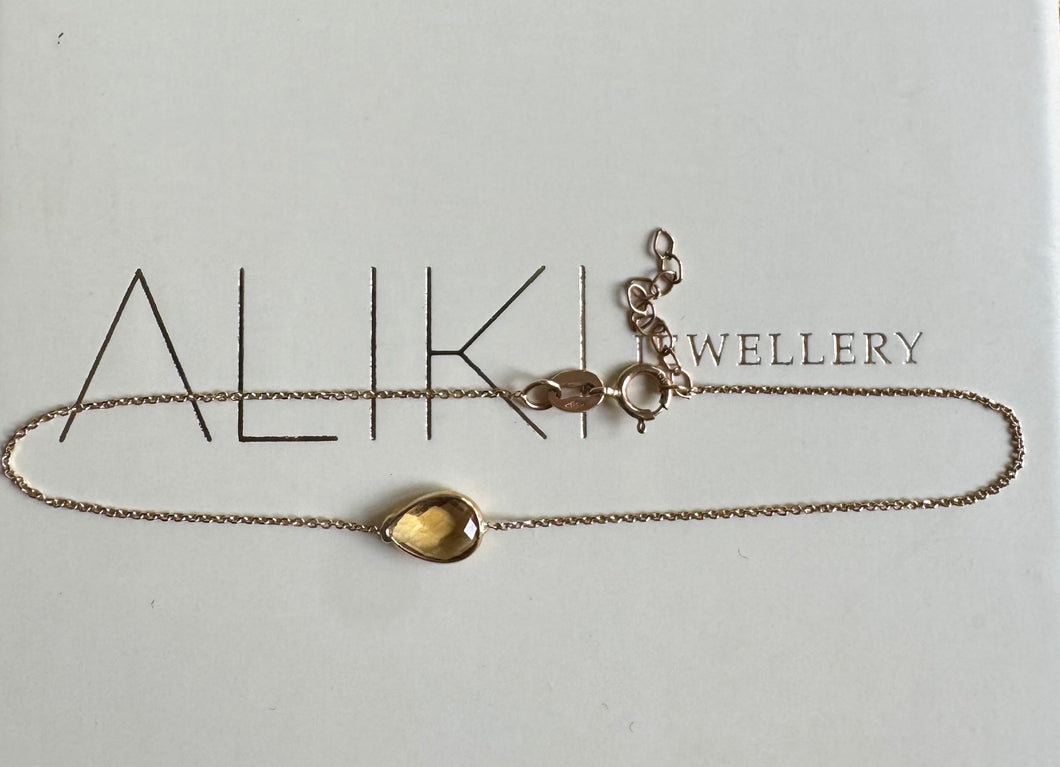 14k Gold bracelet with Yellow citrine stone