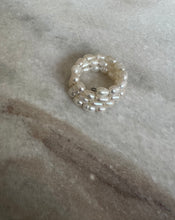 Spiral rice pearl ring