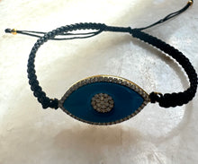 Macrame eye bracelet