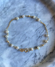 14k gold Akoya bracelet