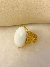Meandros oval semi precious ring