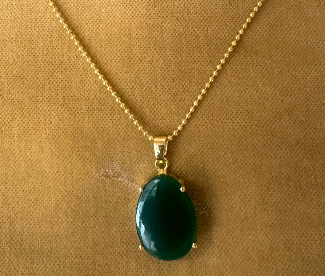 Green agate necklace