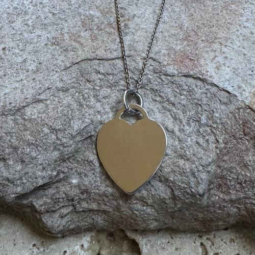 Solid heart necklace
