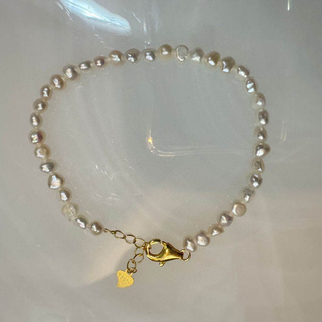 Franka Fresh water rice pearl bracelet