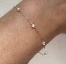 9k gold oval link pearl bracelet