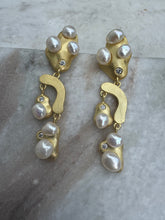 The Ethereal Pearl earrings