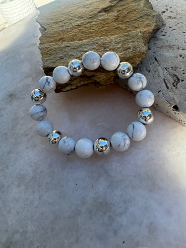 White howlite bracelet