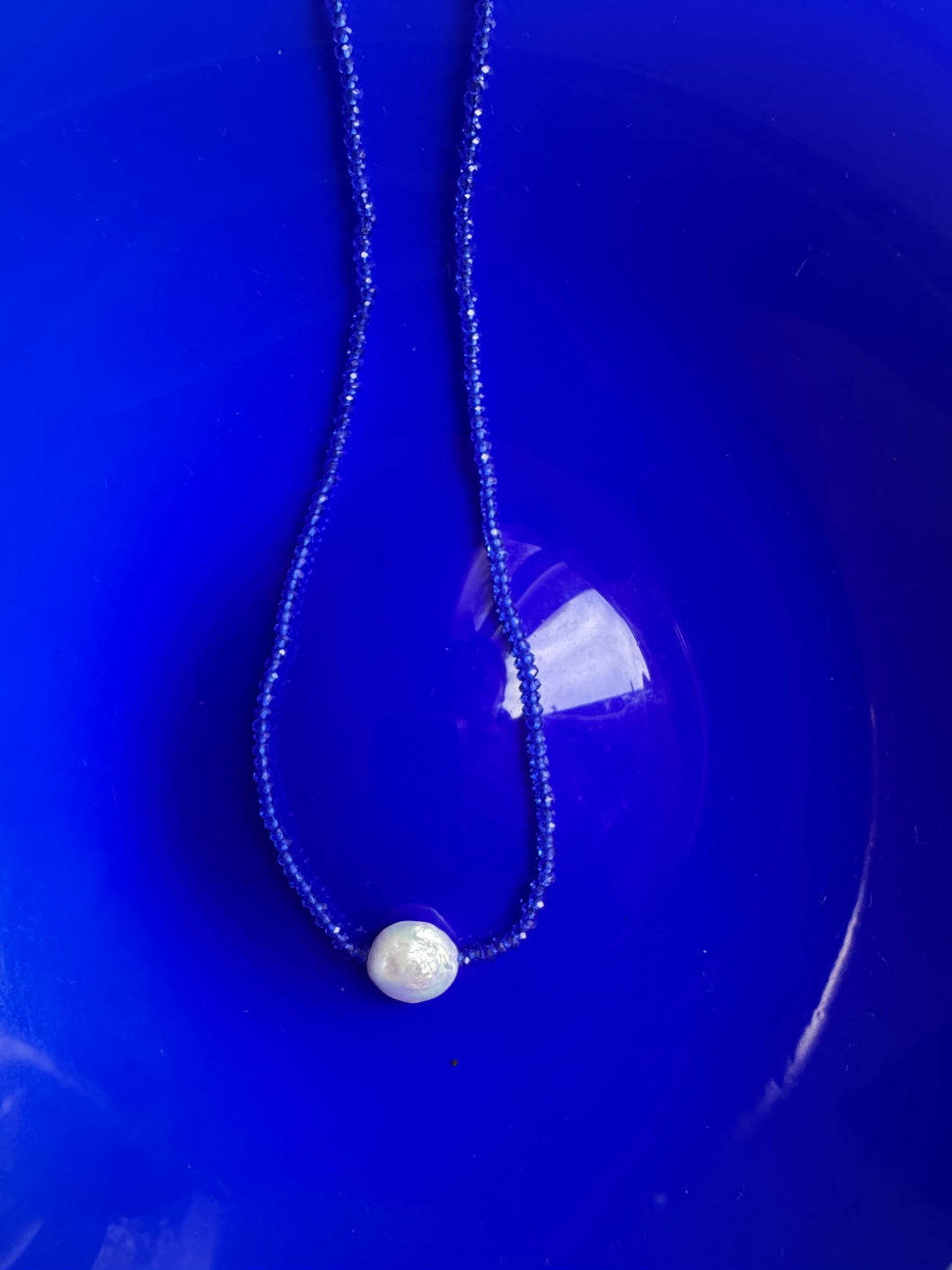 Blue bead crystals with fresh water pearl centrepiece necklace