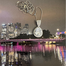 The sparkly marquise necklace