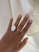 Meandros oval semi precious ring