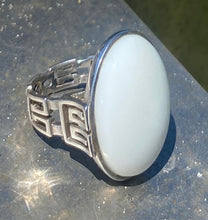 Meandros oval semi precious ring