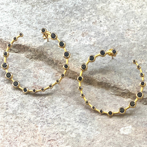 Golden hoop stud earrings