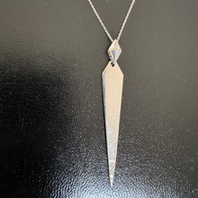 Spike necklace