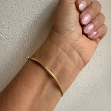 14k gold twist bangle