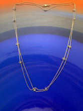 Sprinkle flower necklace