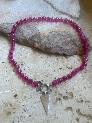 Fuchsia pink quartz necklace