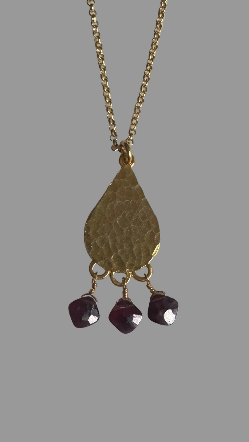 Hammered raindrop garnet necklace