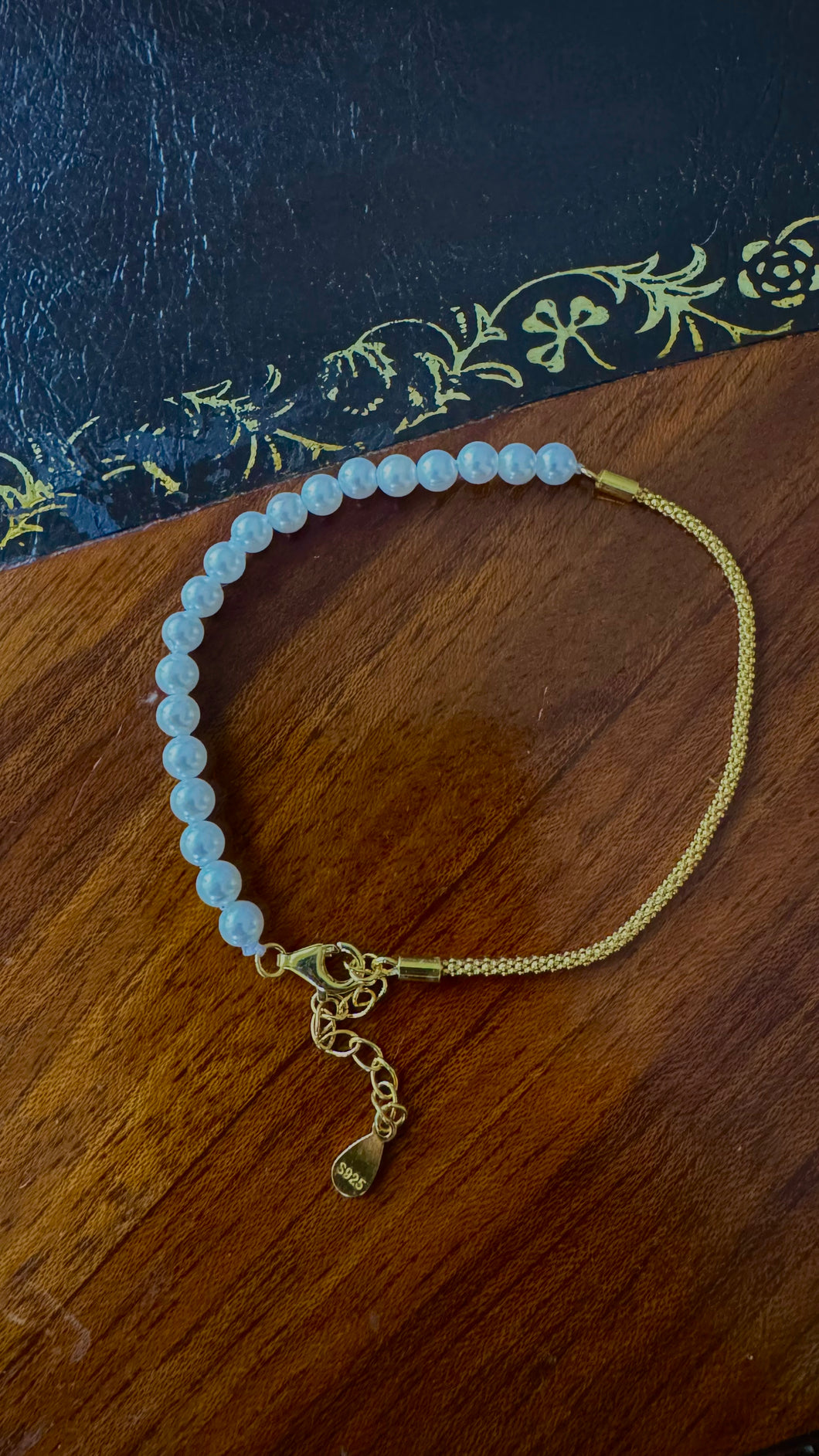 Pearl popcorn bracelet