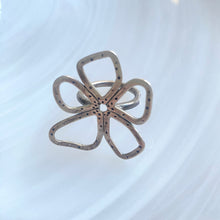 The handmade artistic flower ring