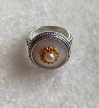 Krito-Mycenaean pearl ring