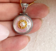 Pearl Krito-Mycenaean Pendant