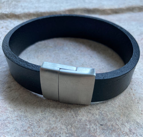 Black leather strap and magnetic clasp