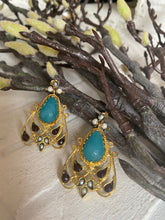 Majestic earrings