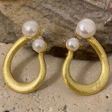 Avra pearl earrings