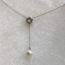 Rose circle with drop chain pearl necklace