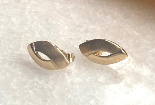 9k gold eye-mati stud earrings