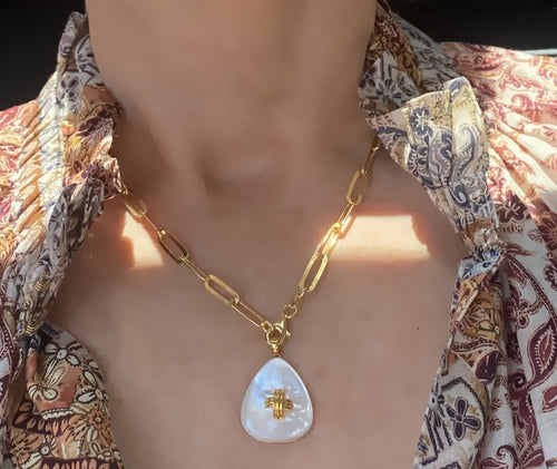 Mother of pearl & reed cross Yellow gold vermeil necklace