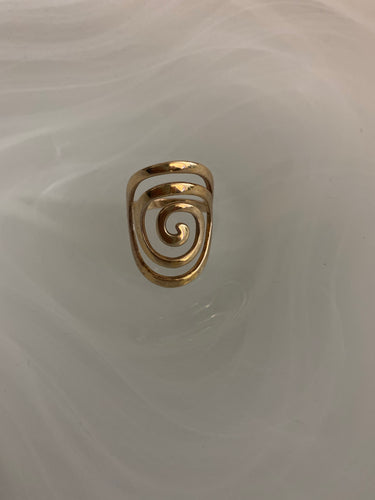 Swirl ring