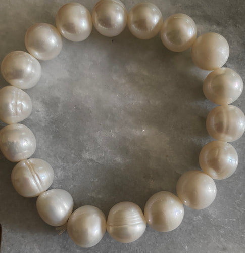 Fresh water pearl bracelet