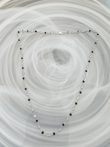Onyx & cubic zirconia cabochon necklace (silver)